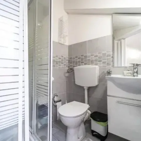 Charming Castellammare Balcony House Castellammare del Golfo